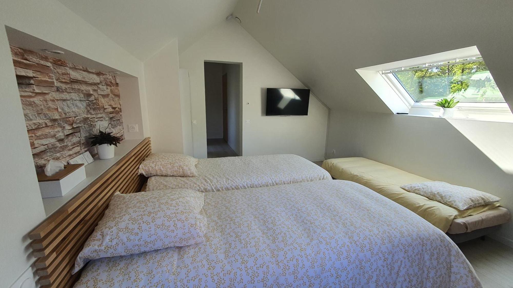 Au Fil De L'Eau Bed and Breakfast La Chapelle-Saint-Aubin Rum bild